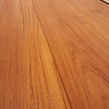 Parquet in teak naturale all'acqua
